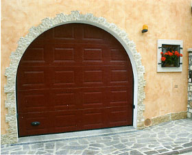 Puerta seccional.